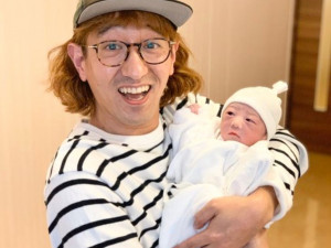 【祝・第一子!】ボンざわーるどが男児のパパに! 「人生で何より嬉しい」