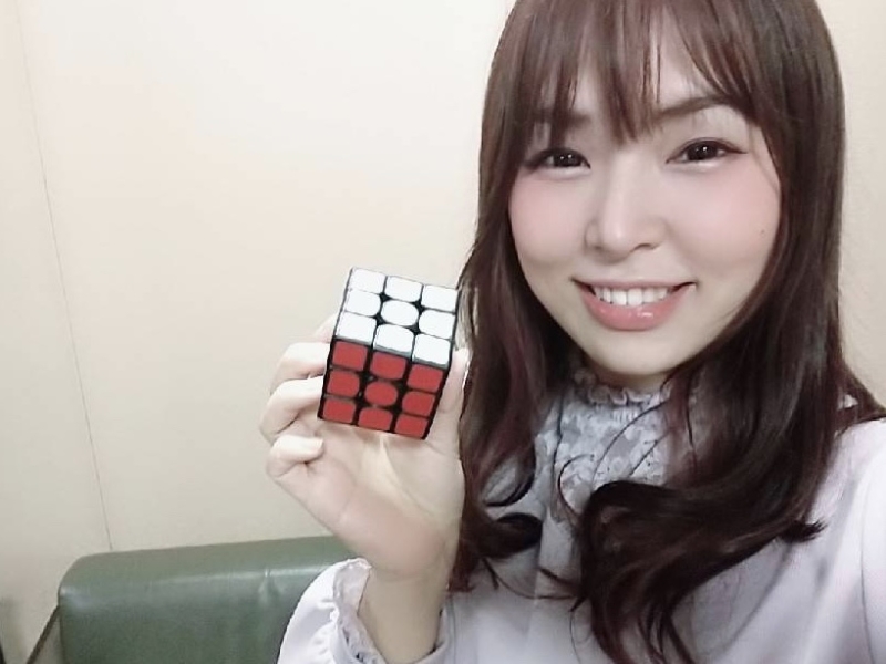 前田裕二さんが作った配信アプリ「SHOWROOM」で観てる人を夢中にさせる女性芸人「こがちゃん」