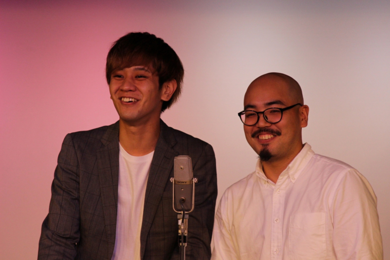 誰も知らない劇場で誰も知らない芸人のライブの誰も知らないライターの記事