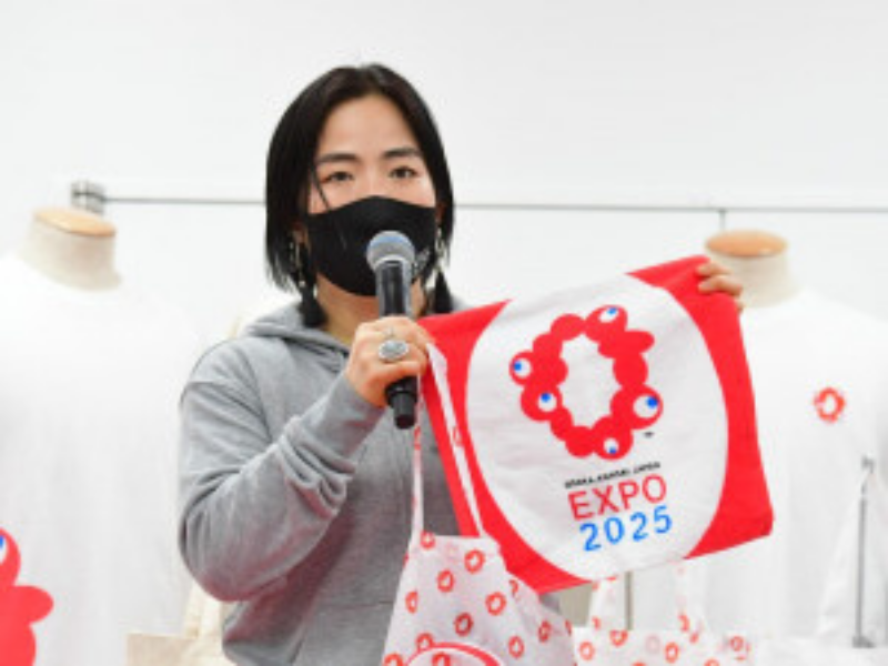 大阪・関西万博グッズに「実印ケース」も!? ゆりやんのアイデアに井上万博相「売れないかも…」