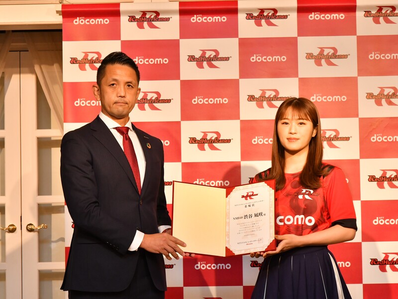 NMB48渋谷凪咲の「ラグビー愛」が止まらない! NTTドコモレッドハリケーンズのアンバサダー就任