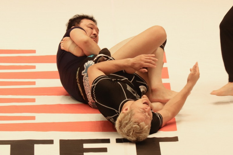 “柔術芸人”ガリットチュウ福島が桜庭和志親子とガチ対戦! 「お笑いは相方に任せた」