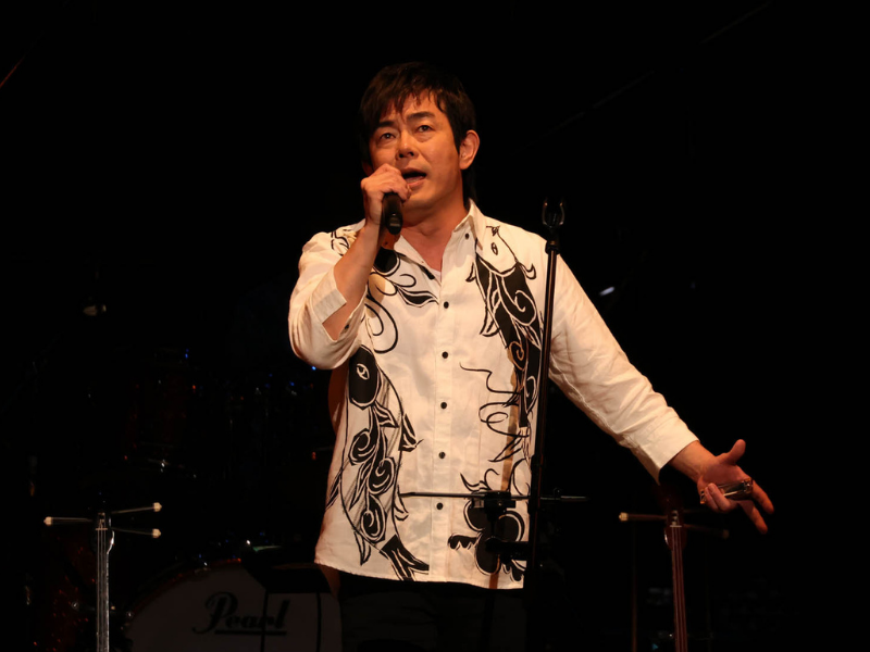 宮沢和史、夏川りみ、大城クラウディア「沖縄からの風コンサート2021」“沖縄の風”を体感できるライブに