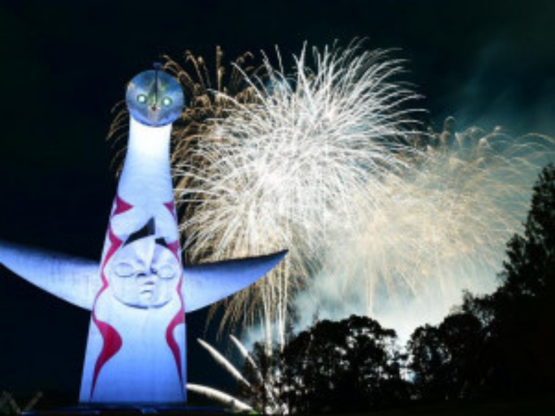人気芸人と一緒に見た花火の色は…大阪の冬の夜空を彩る「オンライン花火大会」開催!