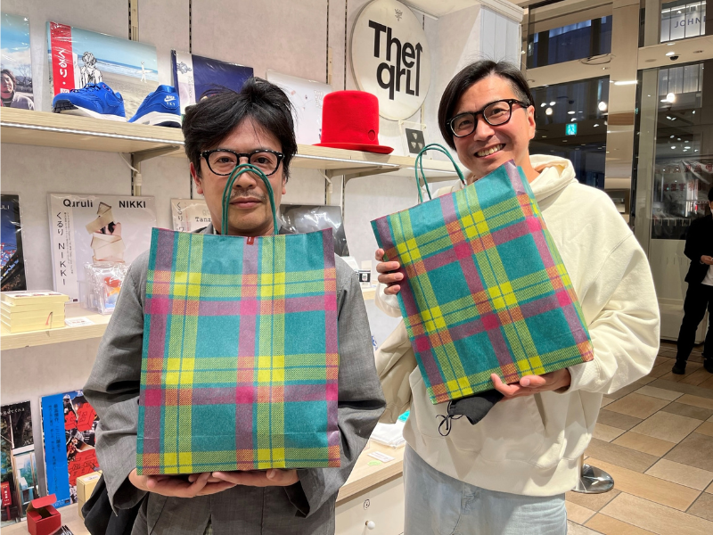 くるりがゲリラ来店! 結成25周年ポップアップ企画『くるりの25回転』大阪・ルクアイーレ特設会場にて