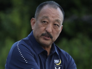 吉本興業、関学大アメフト・鳥内秀晃前監督とのマネジメント契約締結を発表!