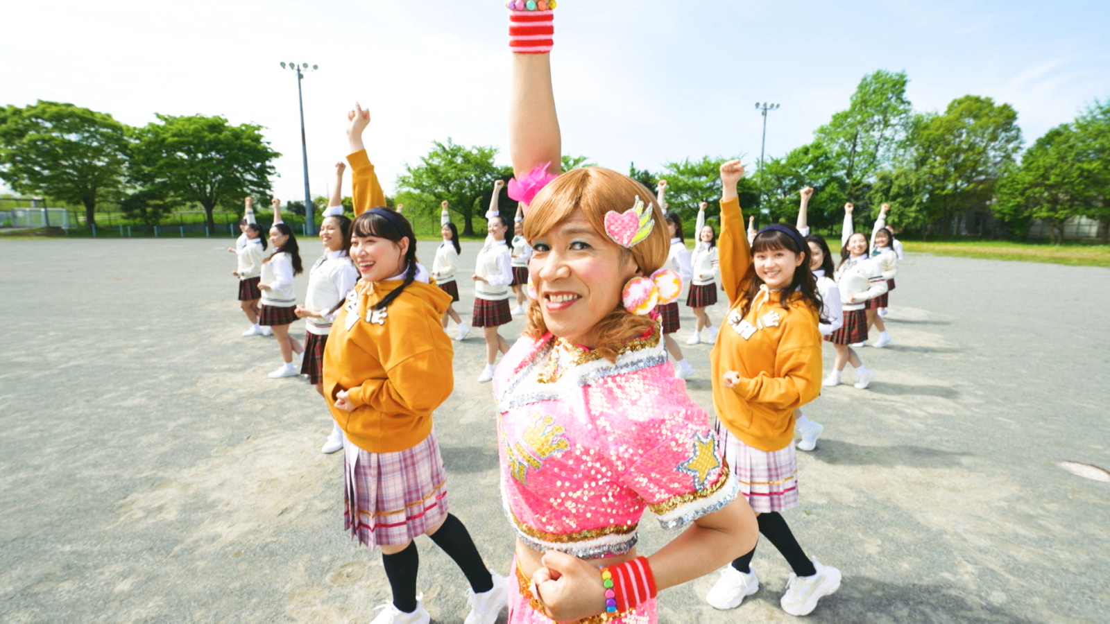伝説のキャラクター・ゴリエ、16年振りの新曲Gorie with Rei & Misato「若いってすばらしい」MV公開! | FANY ...