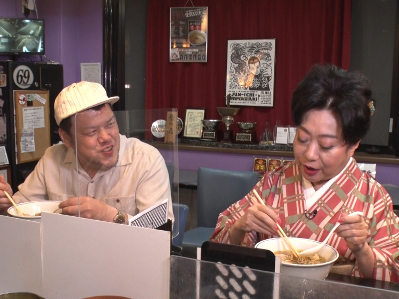 天然ボケ 山村紅葉 vs 野性爆弾くっきー！ 噛み合わないグルメリポートにスタジオ大爆笑!『水野真紀の魔法のレストラン』