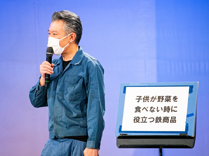 2歳児用トンファー、バタフライカニスプーン…“鬼才”モンスターエンジン西森の鉄アートを芸人たちが品評!