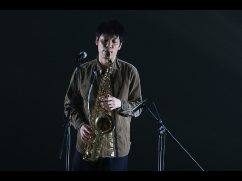 麒麟川島、サックス披露で感無量「泣くから…」 藤井隆プロデュースアルバムで記念ライブ麒麟川島、サックス披露で感無量「泣くから…」 藤井隆プロデュースアルバムで記念ライブ