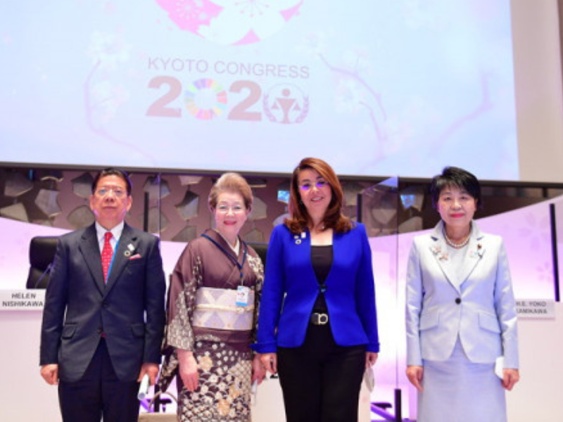 西川きよし・ヘレン夫妻、国連会議『京都コングレス』で語った“家族の絆”とタクシーでのいい話