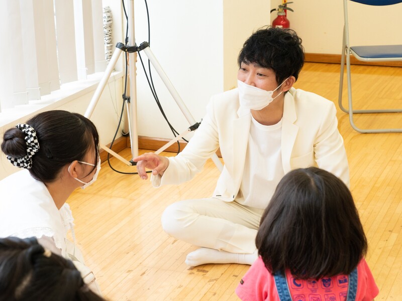 ノンスタ石田「打席に立たん限り成功も失敗もない」…よしもと放課後クラブで子どもたちがお笑いやダンスの本気レッスン