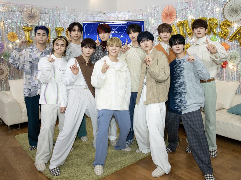 INIがデビュー1周年記念生配信! 武道館公演サプライズ発表に「鳥肌が止まらなかった…」