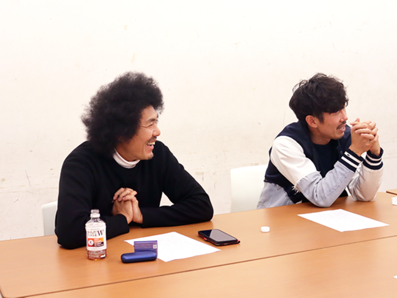 トータルテンボスが番組内のネタ見せコーナーで印象に残った芸人とは?「いぬも気になったけどやっぱり…」/チャリロトよしもとインタビュー