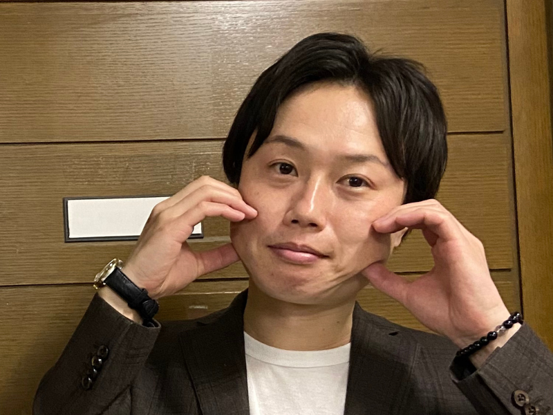 マンゲキ芸人リレーコラム200回記念! 第1回目に登場したあの人が特別に再登場!