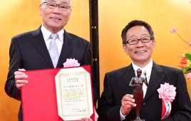 オール阪神・巨人が“放送文化賞”受賞！「生活笑百科」裏話も「隠れてネタ合わせしてる」