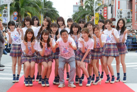 高良健吾、NMBら美男美女勢揃い! 沖縄映画祭を熱狂させた「レッドカーペット」