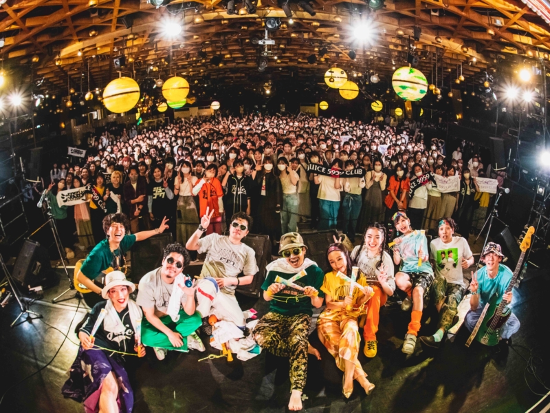 豪華芸人ゲストも登場! “本気の芸人バンド”ジュースごくごく倶楽部、初の東名阪ツアーがスタート
