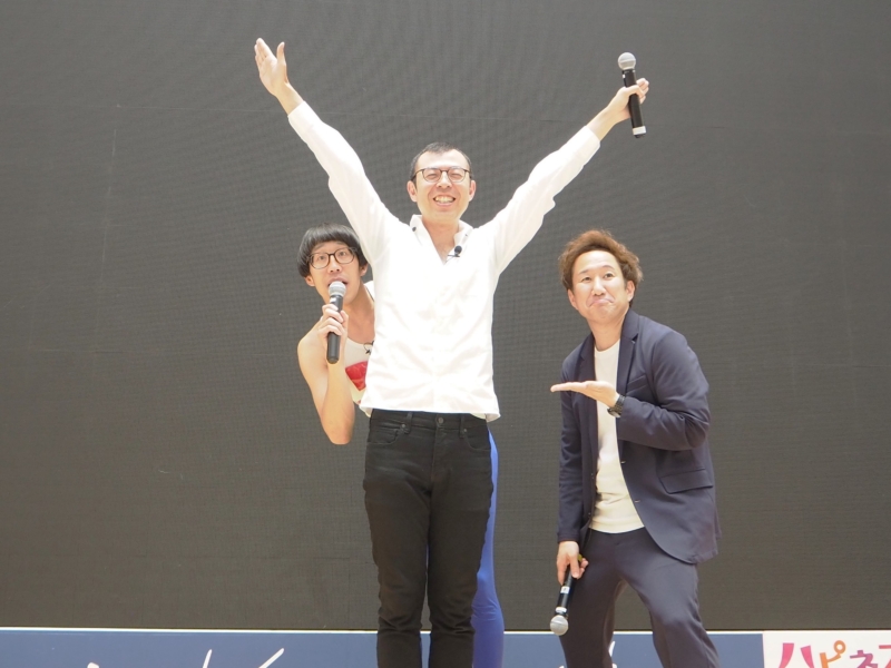 「よしもとカレー」が人気インド料理店とコラボ! ジョイマン、ひょっこりはんが絶賛したその味は!?