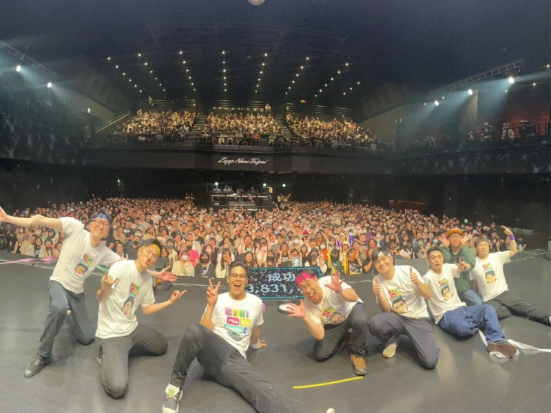 台湾漫才の第一人者の達康.comeと吉本興業台湾住みます芸人の漫才少爺がお笑いライブを共同開催!