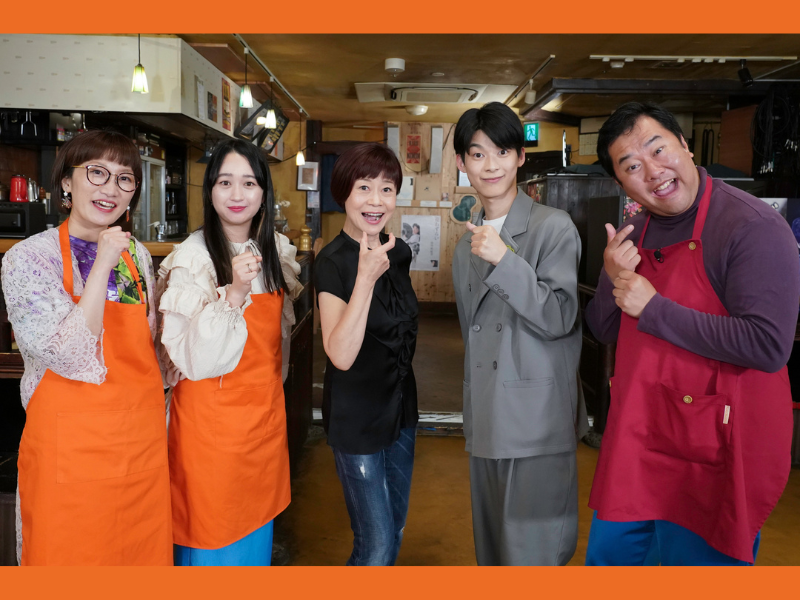 BSよしもとの人気音楽番組がレギュラー化! 英国帰りのとにかく明るい安村がつんくの楽曲を熱唱「安倍なつみの気持ちで…」