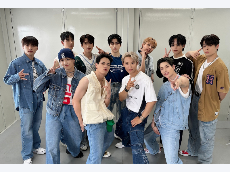 JO1が『めざましライブ』最終日トリで登場! 国内初野外ライブで大歓声! 真夏のスペシャル8曲パフォーマンス!