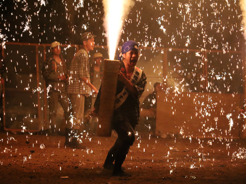 豊橋市住みます芸人・吉村憲二が地元の祭りで奮闘!『やってみたら「ええじゃないか」豊橋お祭り漢への道』