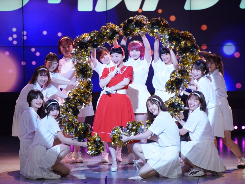 特別ゲストの北村一輝が「パンティーテックス」!? 夫婦デュエットの新曲も披露した未知やすえ還暦記念公演