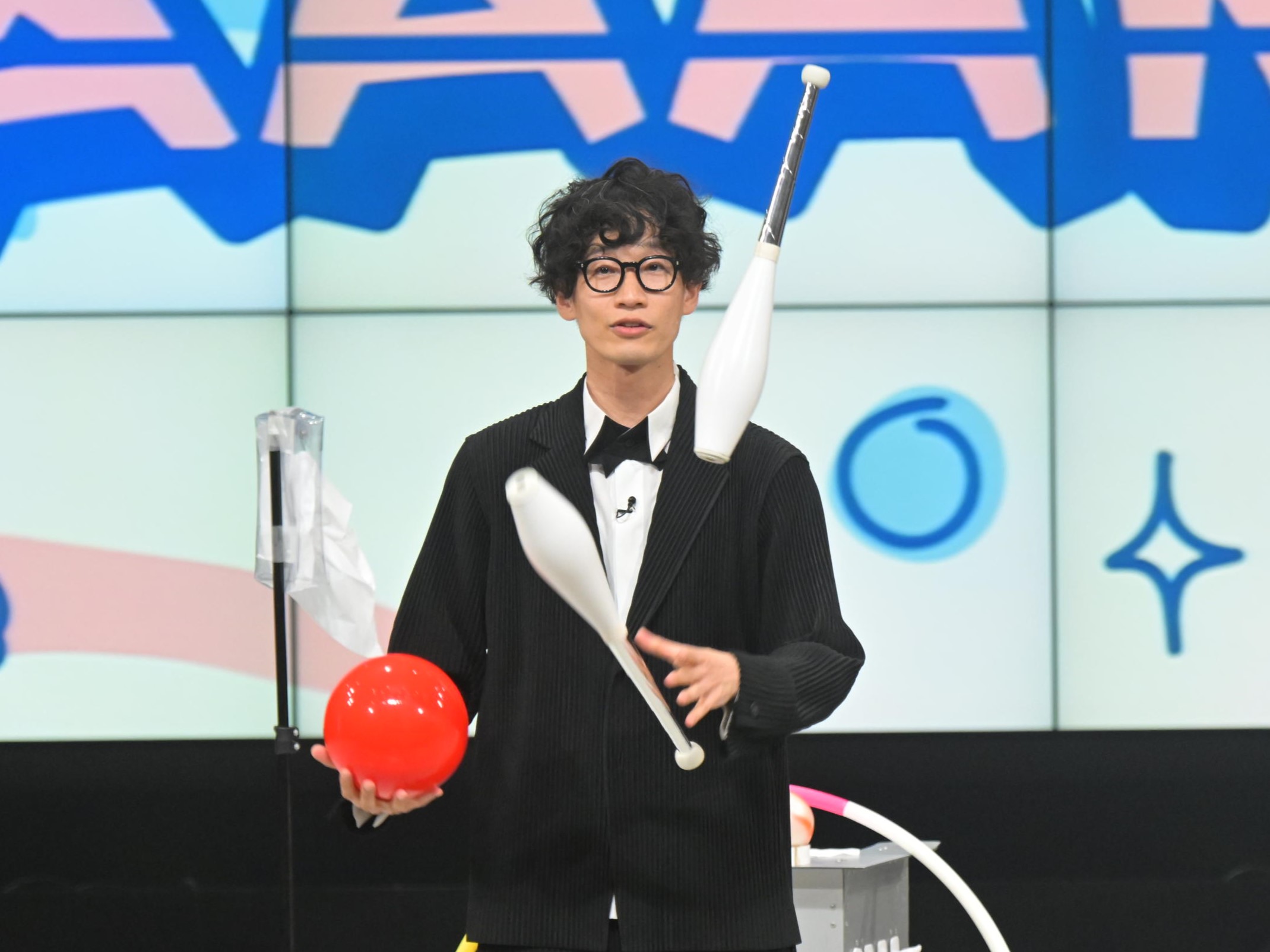 バンバンビガロ 異色のパフォーマー”もりやすバンバンビガロ、悲願の20周年単独