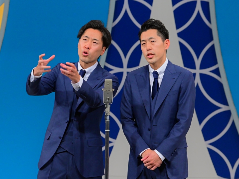 双子コンビ・吉田たちがプチ整形!? 誕生日単独ライブで恒例の「入れ替わりドッキリ」も