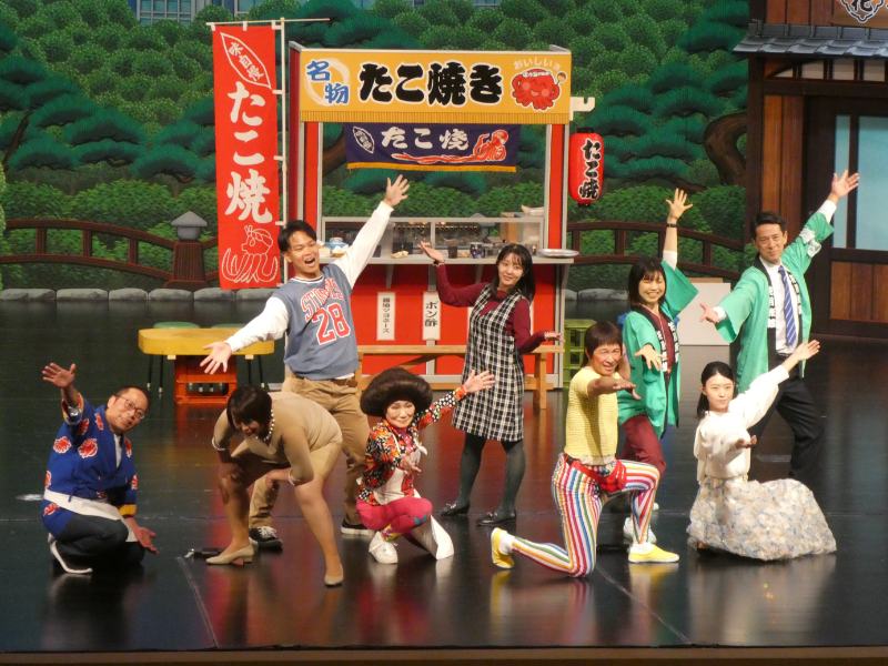 上海国際コメディフェス 吉本新喜劇を上演! 何度も爆笑! 座長のアキ「来年も！」