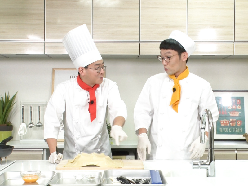 KOC敗退で傷心の男性ブランコに怪しんぼグルメの洗礼「どういうこと？」『男ブラめし～謎の怪しんぼグルメ～』