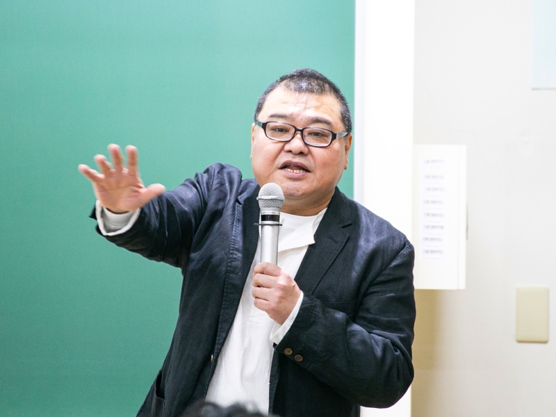 川畑泰史が近畿大学で「新喜劇の作り方」を熱く講義!「学生さんが前のめりで、ものすごく楽しかった」
