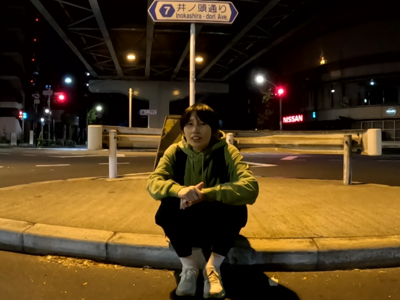 ハリセンボン・箕輪はるか。仕事が終わり、家まで歩いて帰る。BSよしもと『歩いて、帰る。箕輪はるか』12月10日放送!