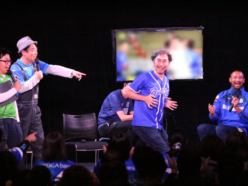 ワッキー、川又選手にギャグを伝授! 沼津ならではの地域密着ライブに迫る【ぬまんづの沼津からの手紙 vol.10】