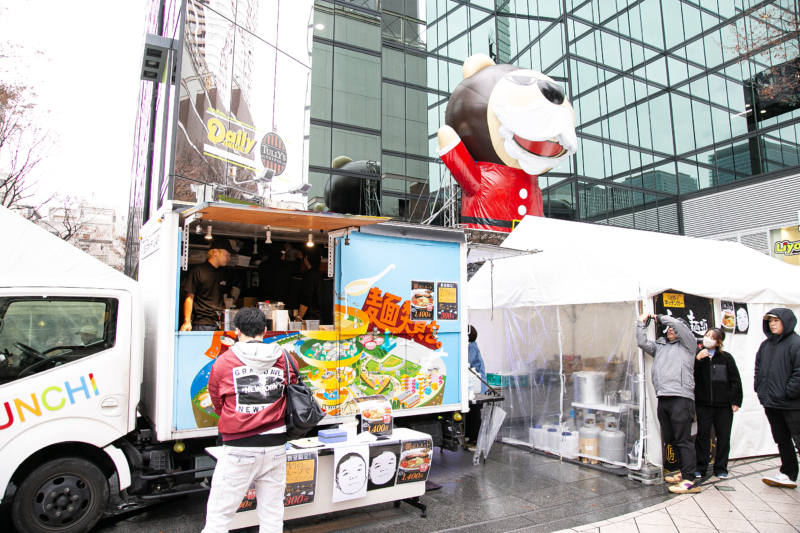 限定ラーメン、絶品カレー、日本一分厚いカツサンド…MBS「あれみた？」街バルイベントで人気店集結!