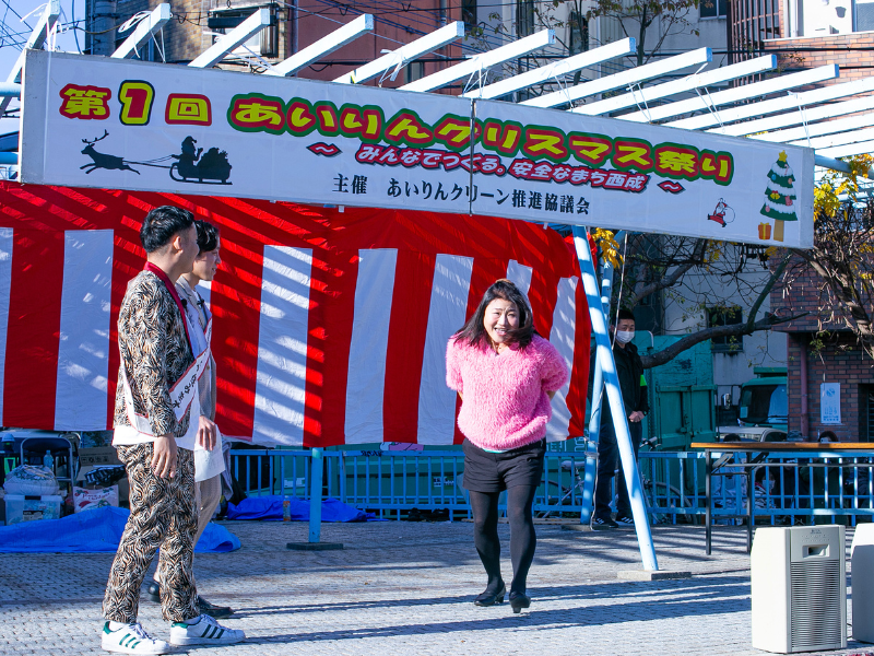 あいりん地区のクリスマスイベントに島田珠代登場! おっちゃんたちと一緒にパンティーテックス!?