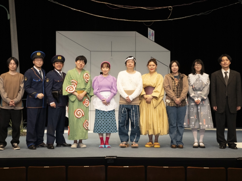 舞台『天才バカボンのパパなのだ』開幕! 演劇初挑戦のコント師たちを「役者より真面目」と実力派俳優陣が絶賛