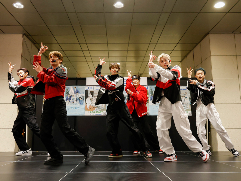 DXTEEN 3RD SINGLE『Snowin’』悲願のオリコン週間シングルランキング1位獲得!