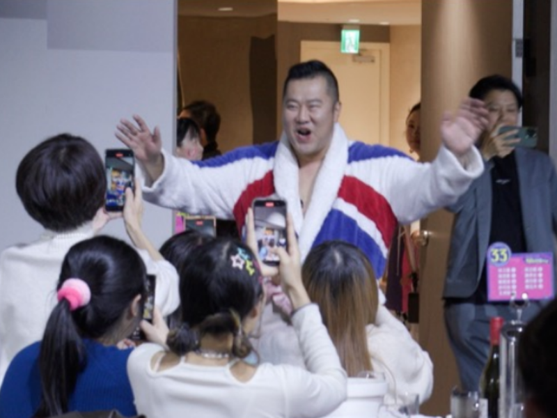 とにかく明るい安村が海外で挑戦するドキュメンタリー番組『TONIKAKU武者修行 in 台湾』2月23日より順次放送!