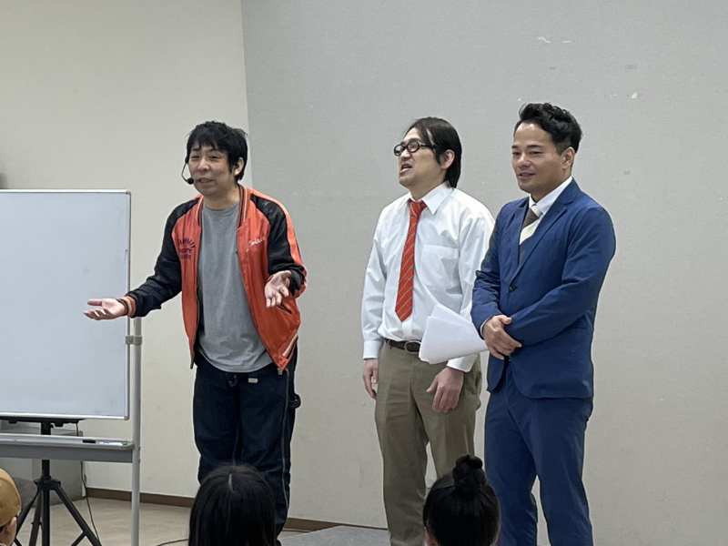 『よしもと×UR よしもと放課後クラブ in みさと団地』スタート! 小学生がお笑いやダンス等で表現力を学ぶ!