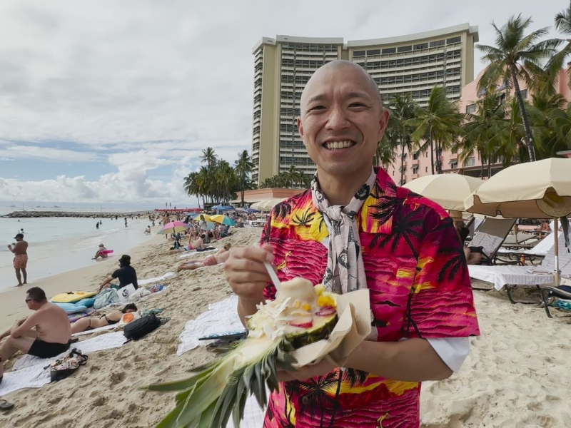 『草彅やすともの うさぎとかめ』新たな“海外クイズ企画”が発動! 今井らいぱちが初ハワイを堪能!