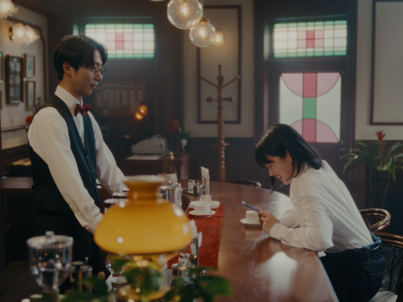 はんにゃ.金田哲が無口な純喫茶マスター役に! 60秒Web ドラマ「喫茶ピクセル」公開!