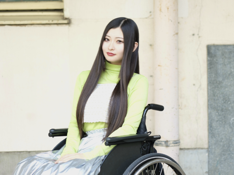 総フォロワー数84万人の車いすモデル・葦原みゅうが吉本所属に! 「自分の活動を世界中に発信していきたい」