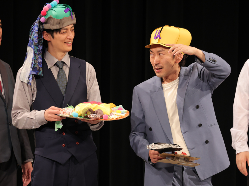 未来について考えるクイズやコントで大笑い! マンゲキでは恒例の同期ライブや「シゲカズです」による企画ライブを開催