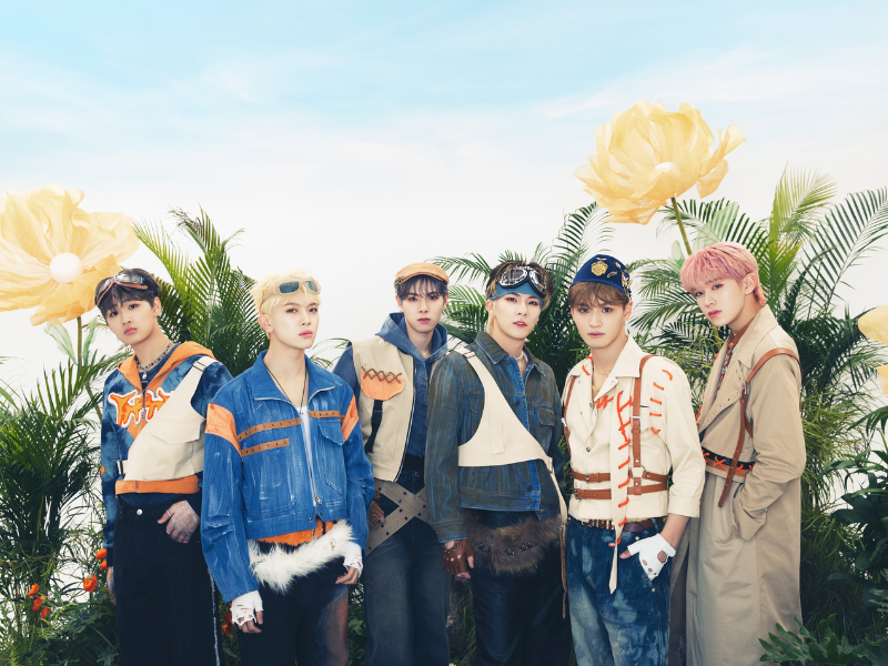 DXTEEN 1ST ALBUM『Quest』リリース記念『DXTEEN×バーチャル大阪駅 3.0』コラボカフェ詳細＆コラボグッズ解禁!