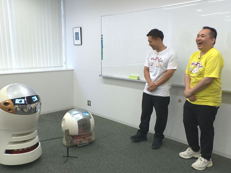 『24時間テレビ』関西ローカル枠の放送内容を発表! ミルクボーイが最新AIと漫才対決!?