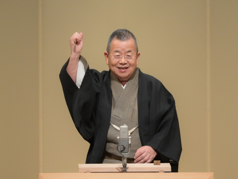 夏の恒例「桂文珍独演会」は大入り袋の大盛況! 11月の55周年記念会も「腕、腕、腕、腕一本！」