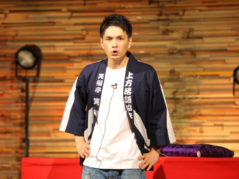 笑福亭笑利“10周年”独演会を同期・藤崎マーケットも祝福! 味園ユニバースで「もっとデカいことやっていく」