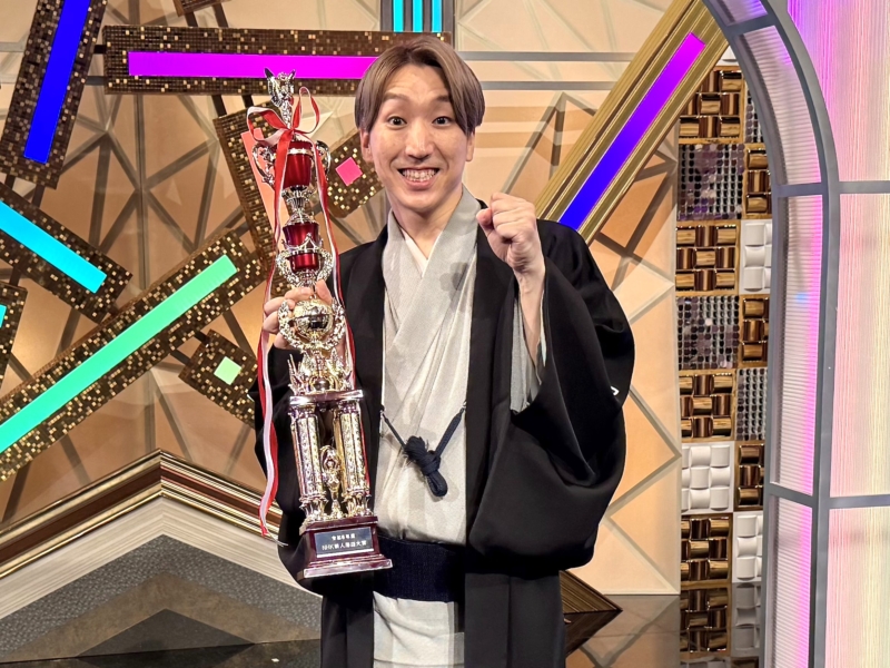 「NHK新人落語大賞」優勝の桂三実「金髪でもおでこを出したら優勝できました！」